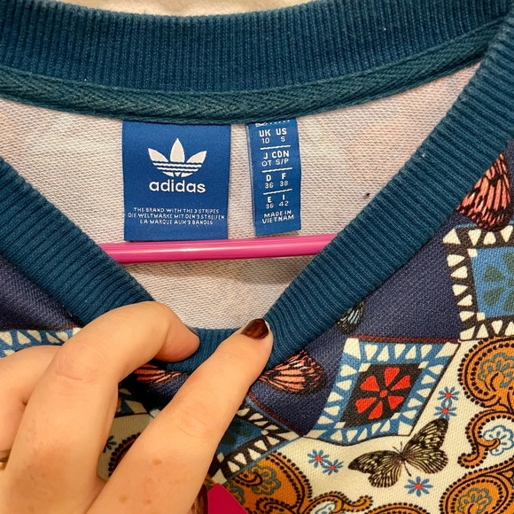 Adidas sweatshirt - Picture 2 of 3